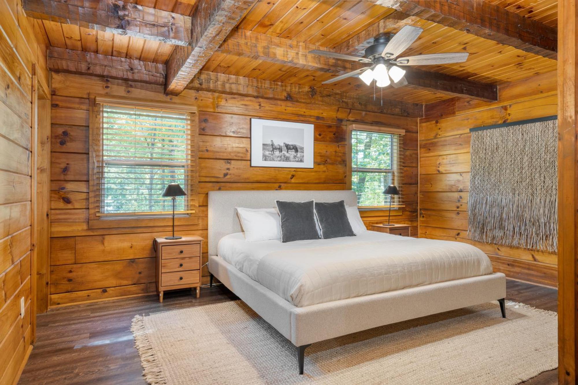 Dudley IV By Avantstay Cosy Cabin W Hot Tub Sweeping Views Пиджен Фордж Екстериор снимка